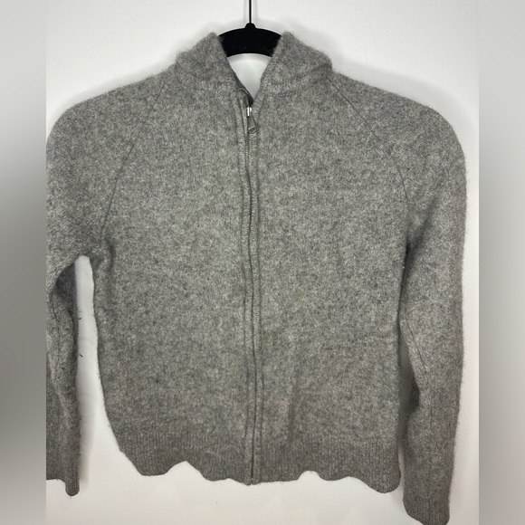 Babaton Tops - ARITZIA - The Group Babaton - Luxe Cashmere Zip Up- US M